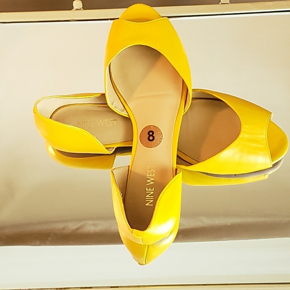 Nine West Flats - Picture 3 of 4